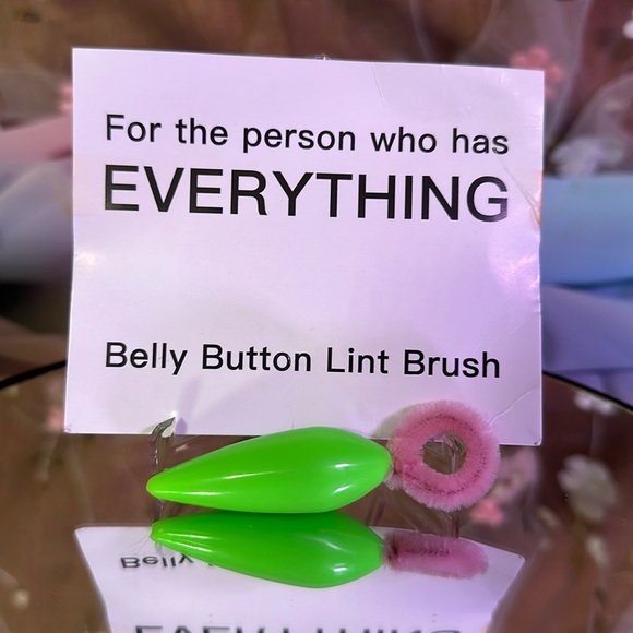 Belly Button Lint Brush - Picture 1 of 4